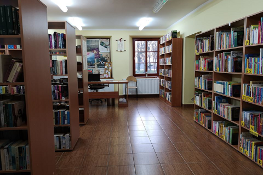 Zdjęcie wnętrza biblioteki