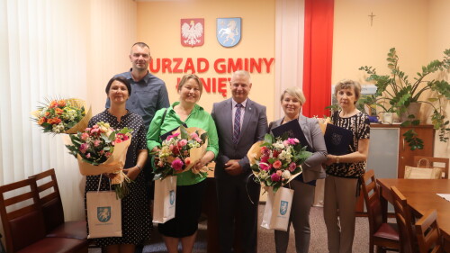 Wręczenie aktów mianowania dla nauczycieli