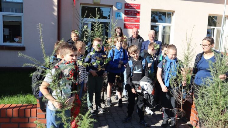 Światowy Dzień Drzewa w Gminie Łanięta!