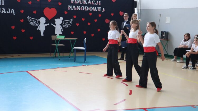 Dzień Edukacji Narodowej w Szkole Podstawowej im. Kornela Makuszyńskiego w Łaniętach