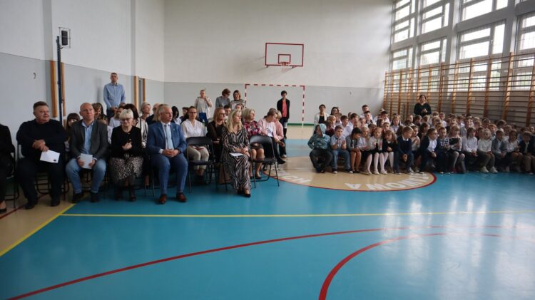 Dzień Edukacji Narodowej w Szkole Podstawowej im. Kornela Makuszyńskiego w Łaniętach