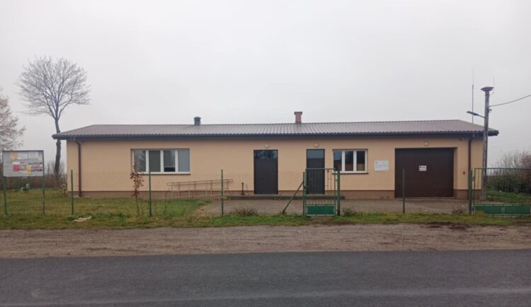 Świetlica Wiejska w Suchodębiu- panele fotowoltaiczne oraz pompy ciepła
