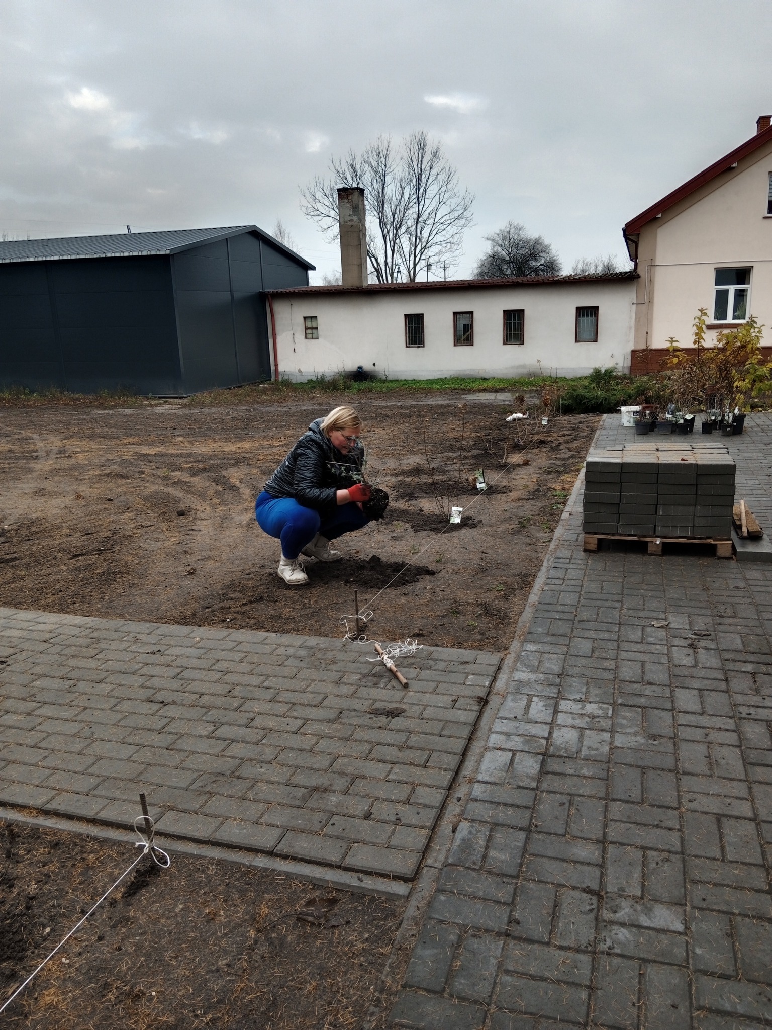 „ŁANIĘCKI SKWER INTEGRACJI MIĘDZYPOKOLENIOWEJ”