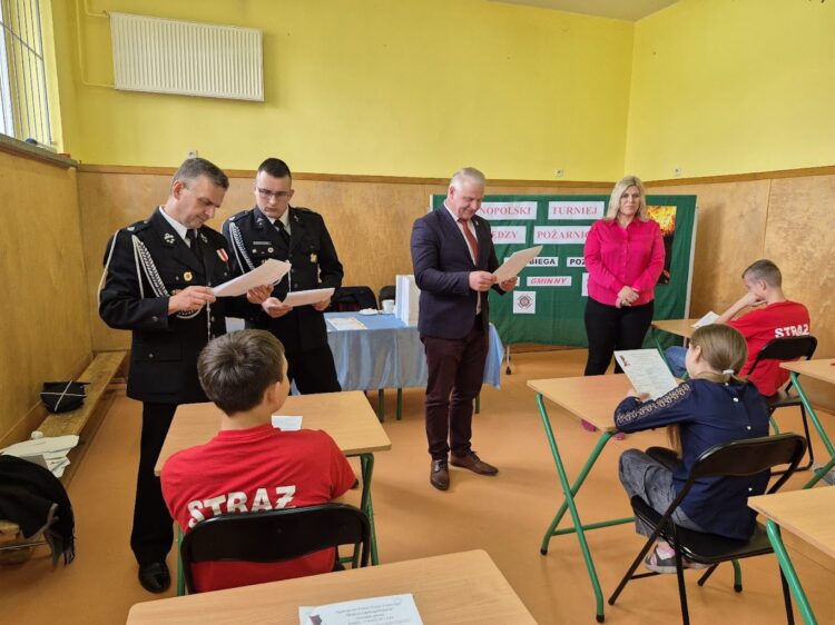Gminny turniej wiedzy pożarniczej „ Młodzież zapobiega pożarom”