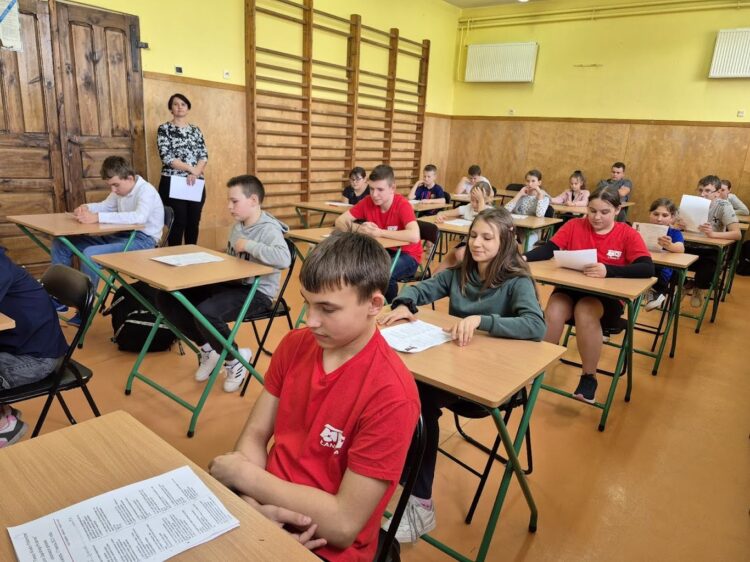 Gminny turniej wiedzy pożarniczej „ Młodzież zapobiega pożarom”