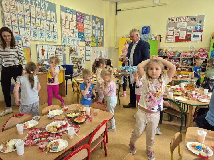 Dzień Dziecka w Przedszkolu Lokalnym im. Kubusia Puchatka w Łaniętach