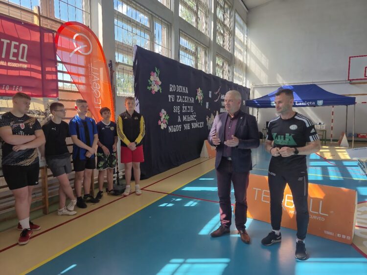 Turniej Teqball w Singla o Puchar Wójta Gminy Łanięta Tomasza Szczęsnego!