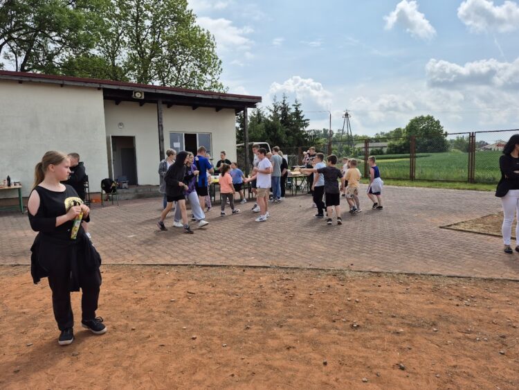 Dzień Dziecka w Szkole Podstawowej im. Kornela Makuszyńskiego w Łaniętach dzień pełen wrażeń i niespodzianek!
