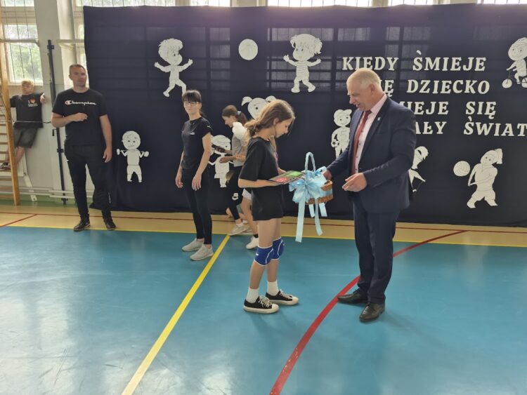Dzień Dziecka w Szkole Podstawowej im. Kornela Makuszyńskiego w Łaniętach dzień pełen wrażeń i niespodzianek!