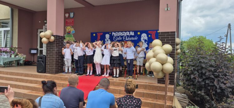 Zakończenie roku szkolnego w Przedszkolu Lokalnym im. Kubusia Puchatka w Łaniętach