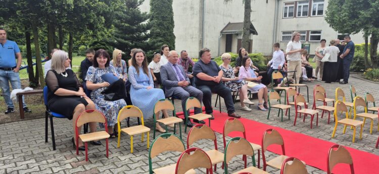 Zakończenie roku szkolnego w Przedszkolu Lokalnym im. Kubusia Puchatka w Łaniętach