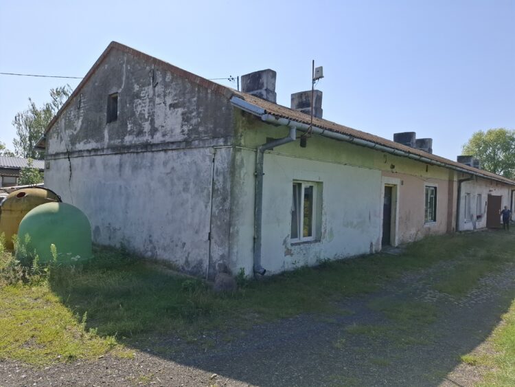 Podpisana umowa na realizację inwestycji polegającej na  termomodernizacji budynków będących w zasobie mieszkaniowym Gminy Łanięta!