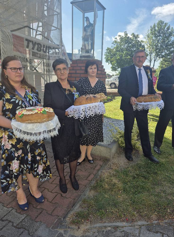 Dożynki Gminno- Parafilne 2025 Piękna ceremonia, tłumy mieszkańców i gości… chcemy podzielić się z Wami wspaniałym wspomnieniem z tego dnia!