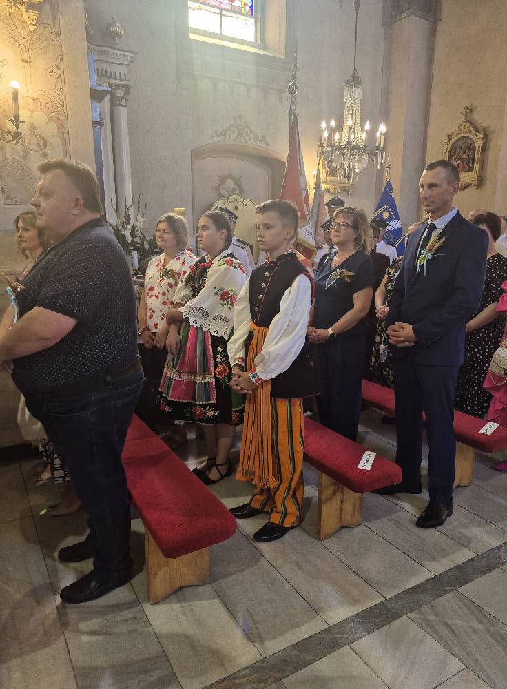 Dożynki Gminno- Parafilne 2025 Piękna ceremonia, tłumy mieszkańców i gości… chcemy podzielić się z Wami wspaniałym wspomnieniem z tego dnia!
