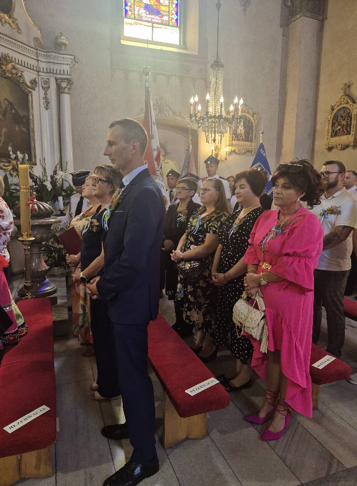 Dożynki Gminno- Parafilne 2025 Piękna ceremonia, tłumy mieszkańców i gości… chcemy podzielić się z Wami wspaniałym wspomnieniem z tego dnia!