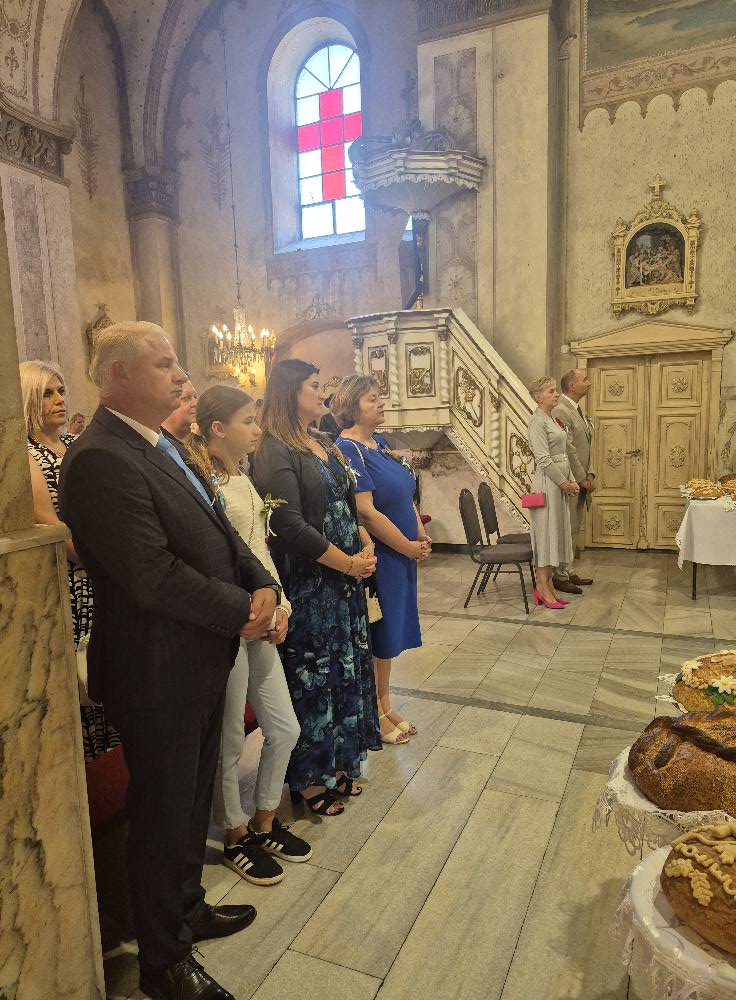 Dożynki Gminno- Parafilne 2025 Piękna ceremonia, tłumy mieszkańców i gości… chcemy podzielić się z Wami wspaniałym wspomnieniem z tego dnia!