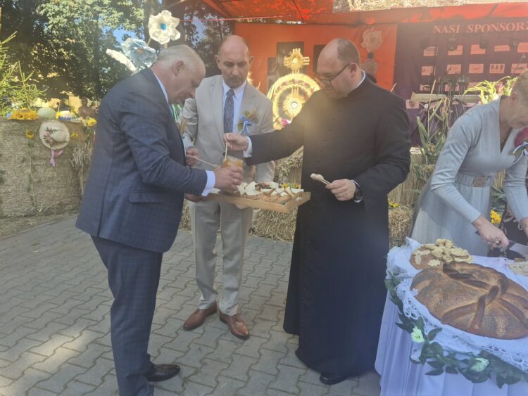 cz.2 Fotorelacji z Dożynek Gminno- Parafialnych
