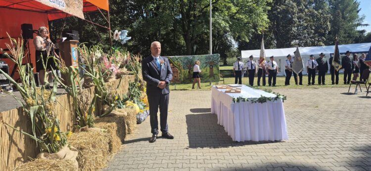 Dożynki Gminno- Parafilne 2025 Piękna ceremonia, tłumy mieszkańców i gości… chcemy podzielić się z Wami wspaniałym wspomnieniem z tego dnia!