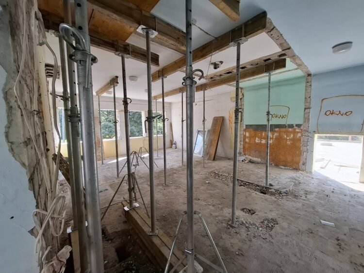  spotkanie związane z realizacją prac termomodernizacyjnych i rozbudową budynku pod adresem 15F