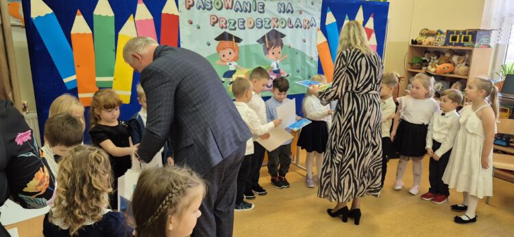 Pasowanie na Starszaka w Przedszkolu im. Kubusia Puchatka w Łaniętach!