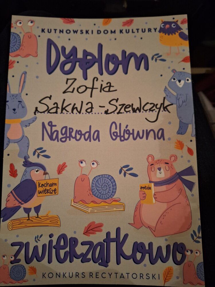 Sukces uczennic Szkola Podstawowa im. Kornela Makuszyńskiego w Łaniętach w konkursie recytatorskim