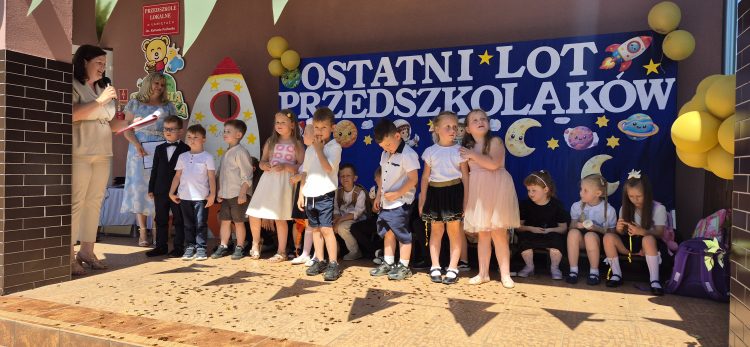 ✈️🌼 „OSTATNI LOT PRZEDSZKOLAKÓW” 🌼✈️